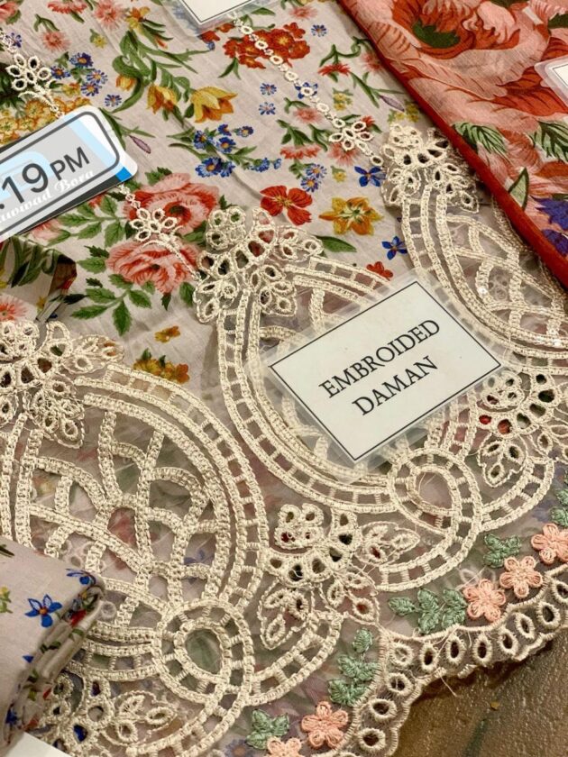 MARIA B M PRINT LAWN COLLECTION 2025 Color 1 - Image 3